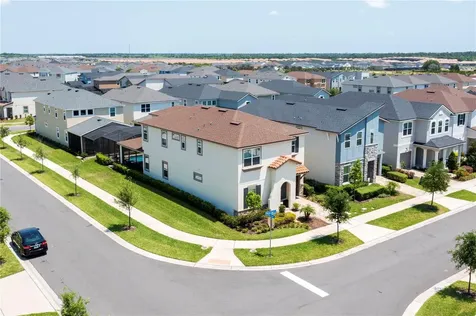 9039 Pelican Cove Trace Kissimmee FL 34747