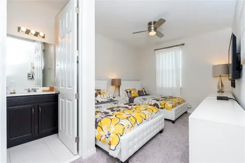 9039 Pelican Cove Trace Kissimmee FL 34747