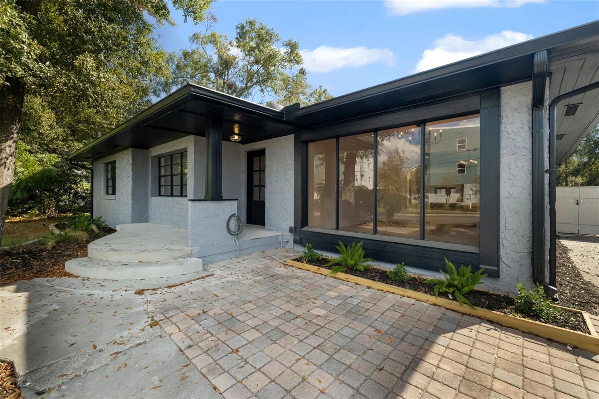 3406 W Swann Avenue Tampa FL 33609