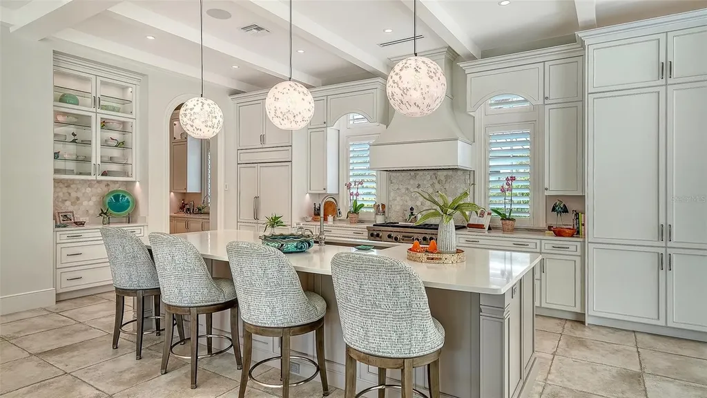 5005 Gulf Of Mexico Drive Longboat Key FL 34228
