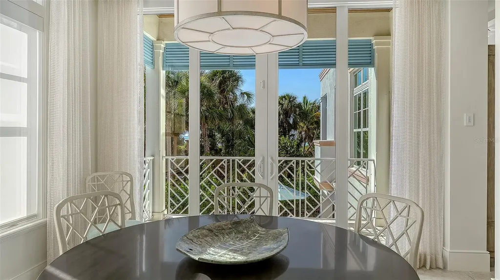 5005 Gulf Of Mexico Drive Longboat Key FL 34228