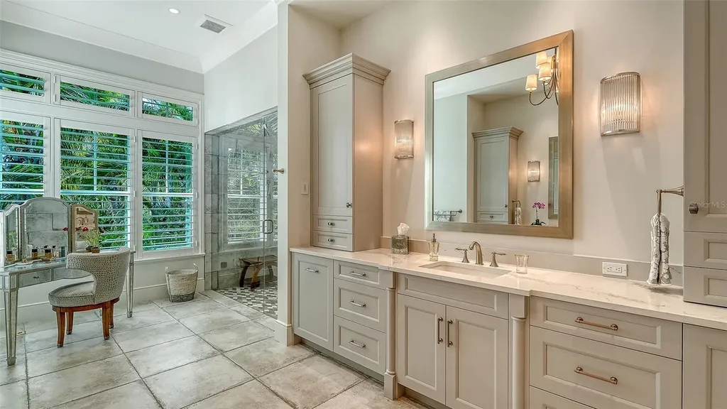 5005 Gulf Of Mexico Drive Longboat Key FL 34228