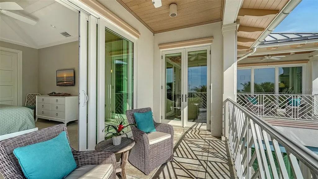 5005 Gulf Of Mexico Drive Longboat Key FL 34228