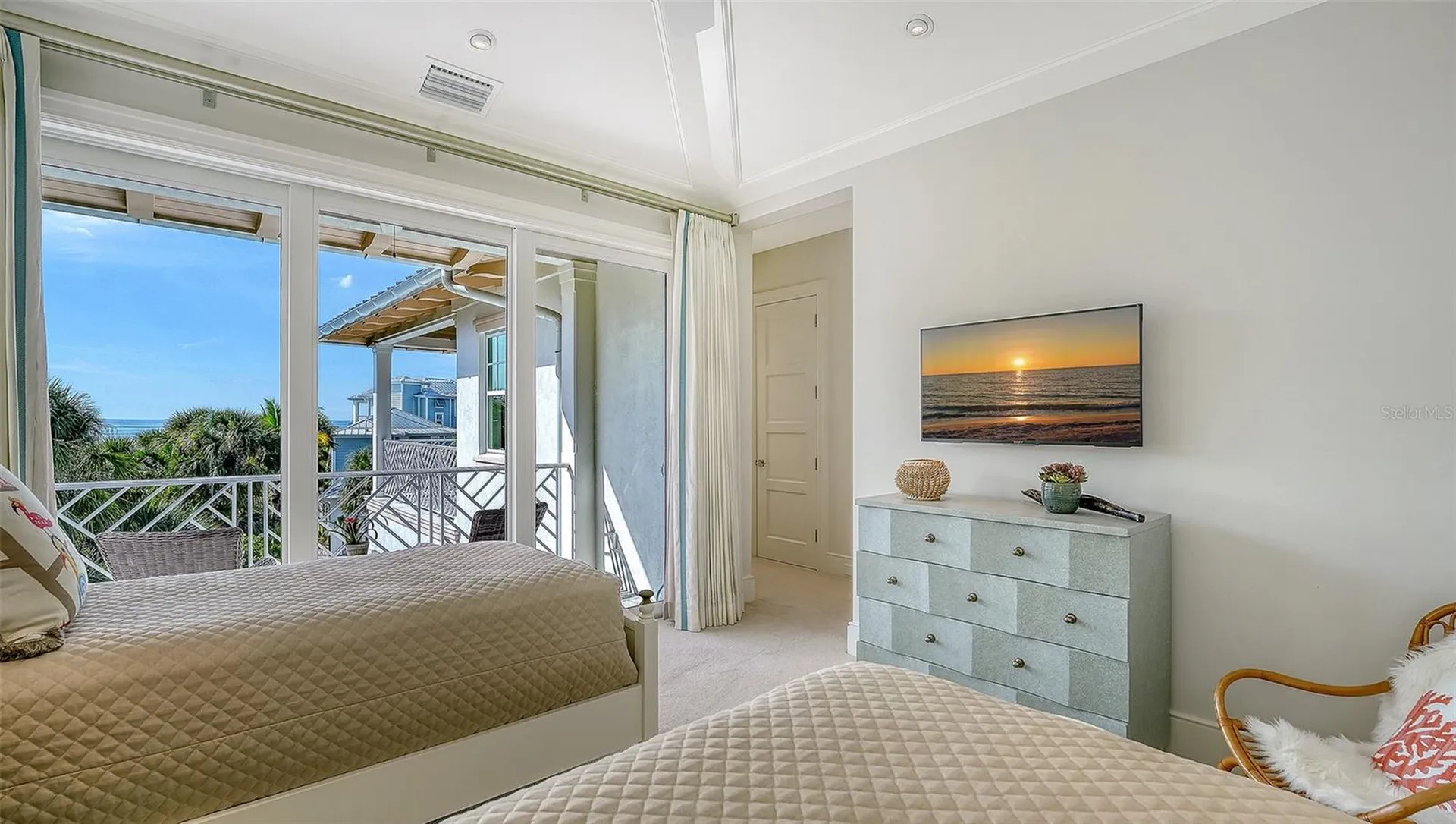 5005 Gulf Of Mexico Drive Longboat Key FL 34228