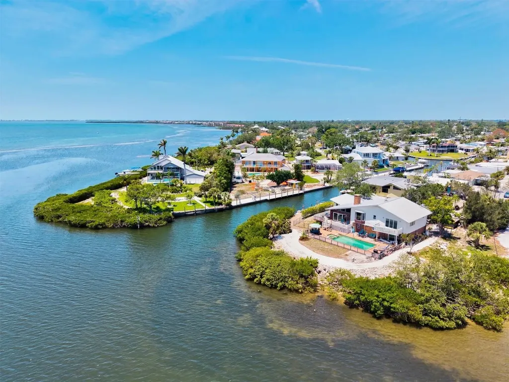 6928 26th Street W Bradenton FL 34207