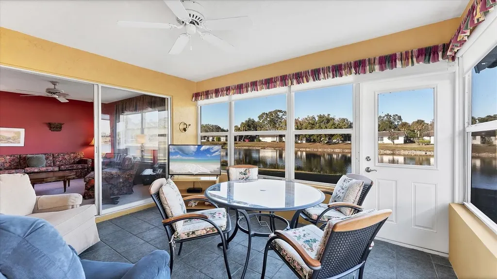 3823 Glen Oaks Drive E Sarasota FL 34232