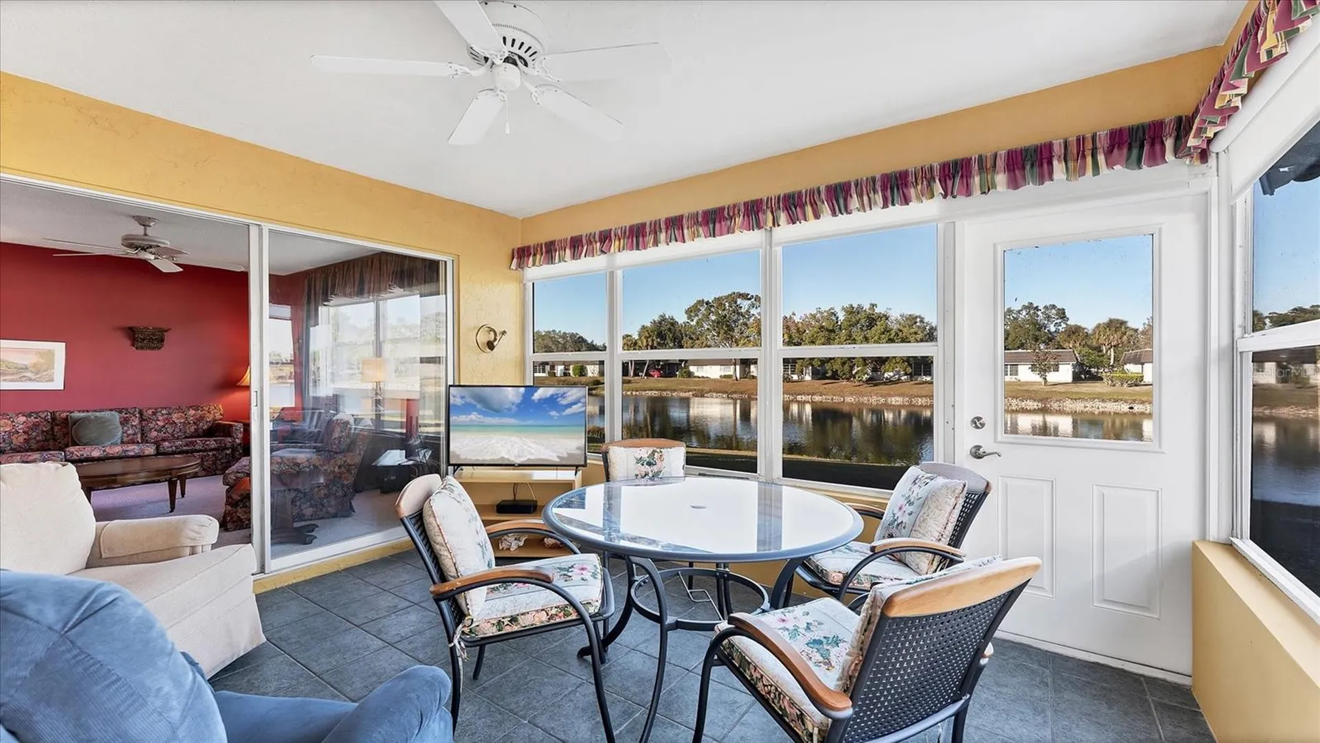 3823 Glen Oaks Drive E Sarasota FL 34232