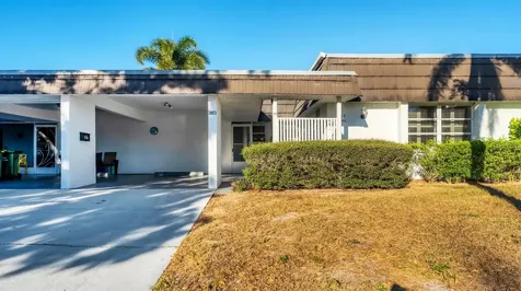 3823 Glen Oaks Drive E Sarasota FL 34232