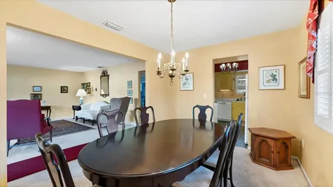 3823 Glen Oaks Drive E Sarasota FL 34232