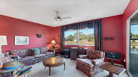 3823 Glen Oaks Drive E Sarasota FL 34232