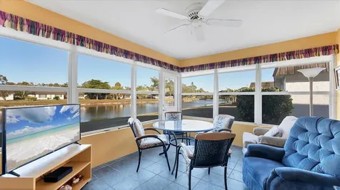 3823 Glen Oaks Drive E Sarasota FL 34232