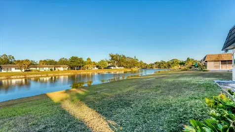 3823 Glen Oaks Drive E Sarasota FL 34232
