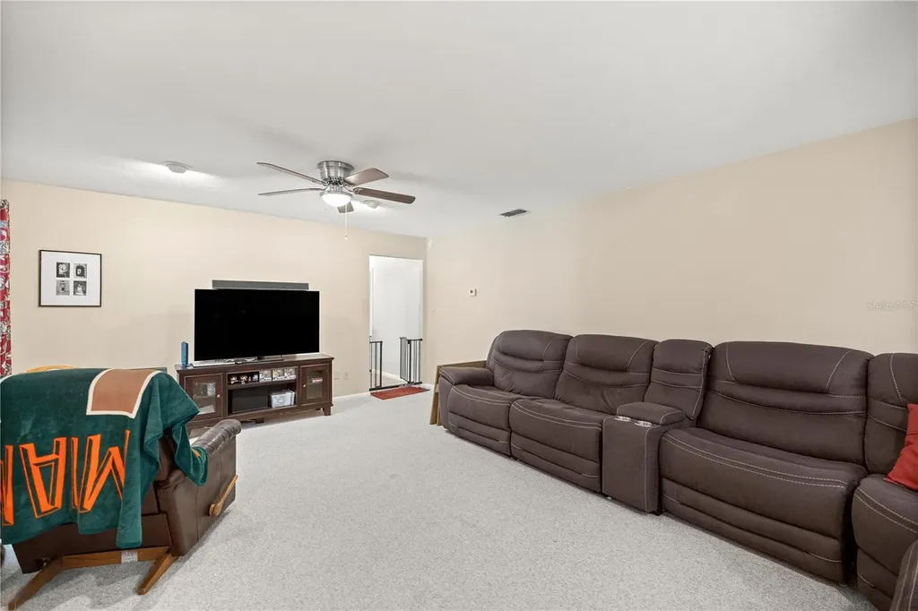 9825 SW 202 Avenue Road Dunnellon FL 34431