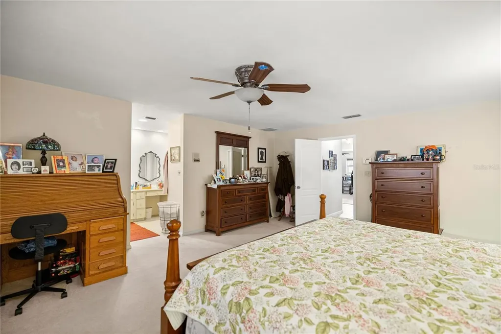 9825 SW 202 Avenue Road Dunnellon FL 34431
