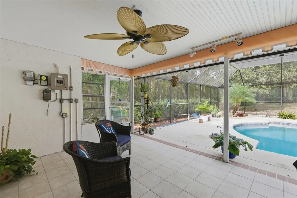 9825 SW 202 Avenue Road Dunnellon FL 34431