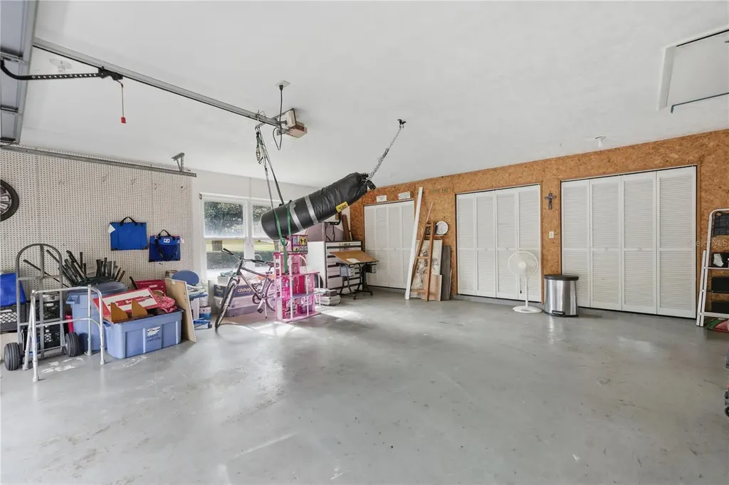9825 SW 202 Avenue Road Dunnellon FL 34431