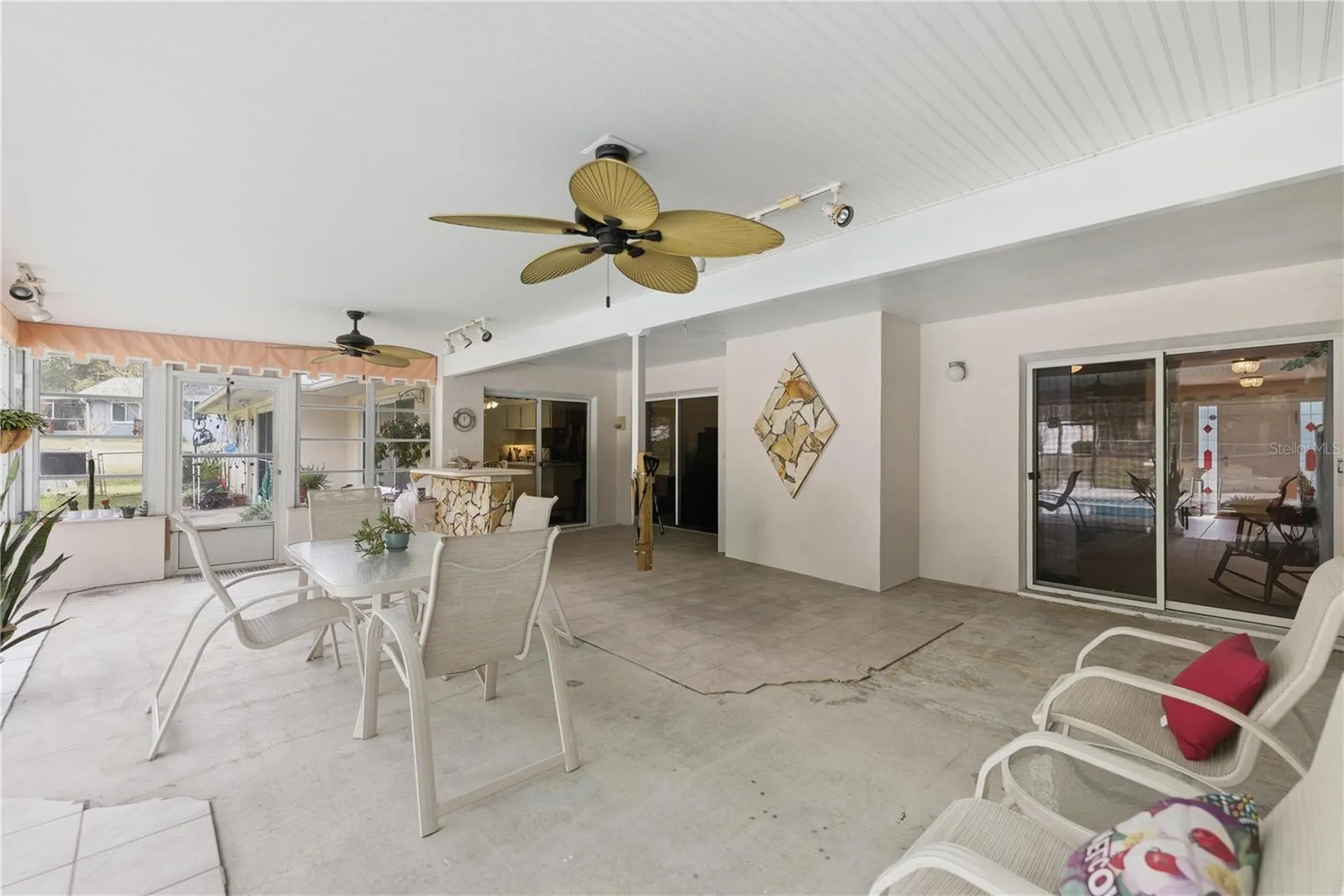 9825 SW 202 Avenue Road Dunnellon FL 34431