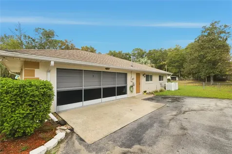 9825 SW 202 Avenue Road Dunnellon FL 34431