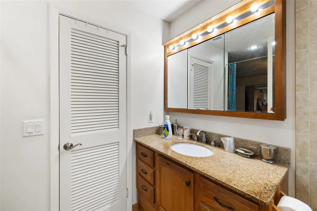 105 Cousley Drive SE Port Charlotte FL 33952