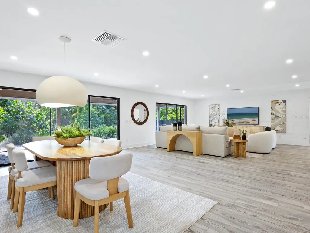 749 Tropical Circle Sarasota FL 34242