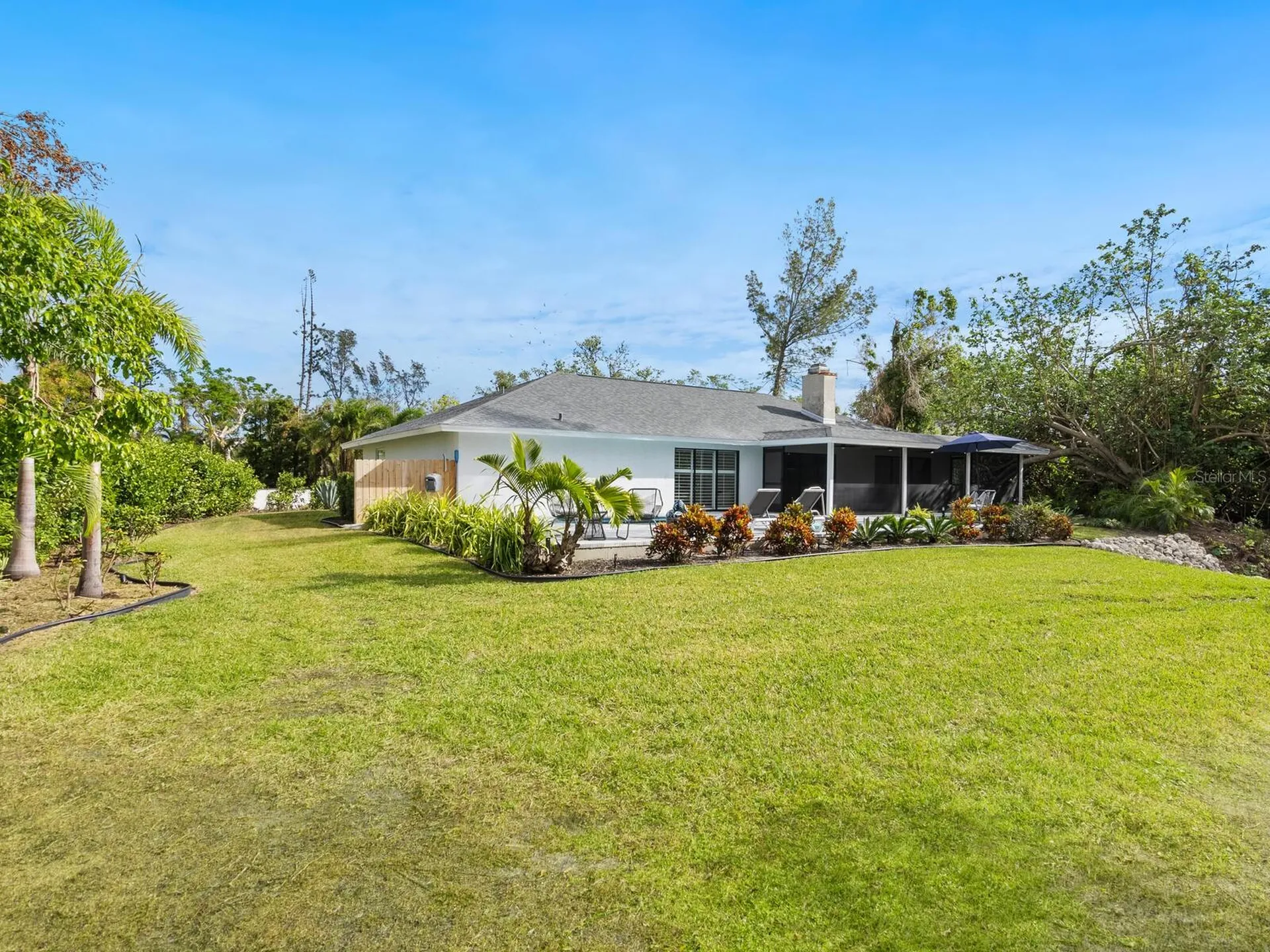 749 Tropical Circle Sarasota FL 34242