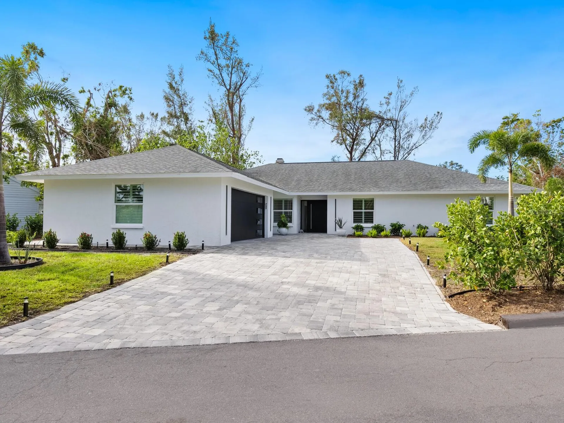 749 Tropical Circle Sarasota FL 34242