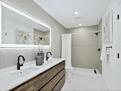 749 Tropical Circle Sarasota FL 34242