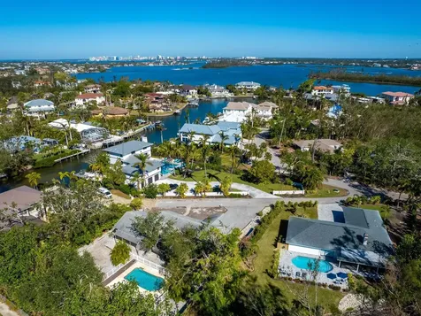 749 Tropical Circle Sarasota FL 34242