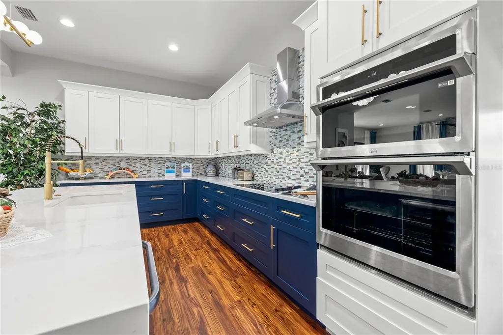 6325 11th Avenue S Gulfport FL 33707