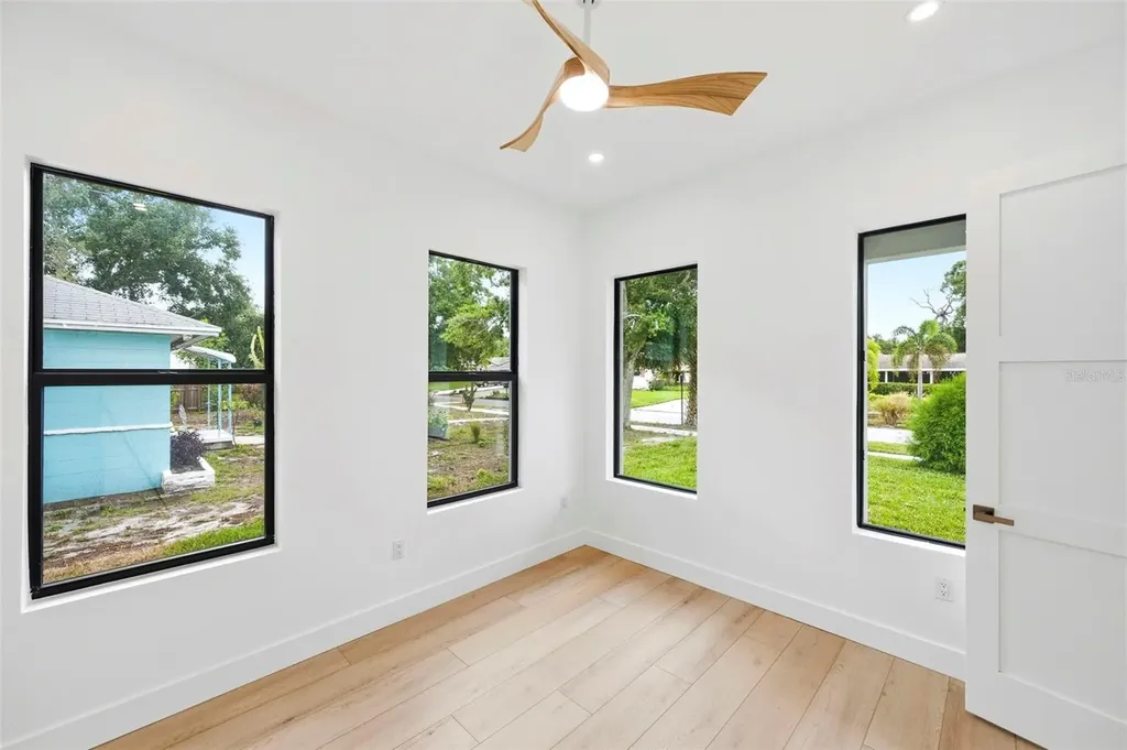 6325 11th Avenue S Gulfport FL 33707