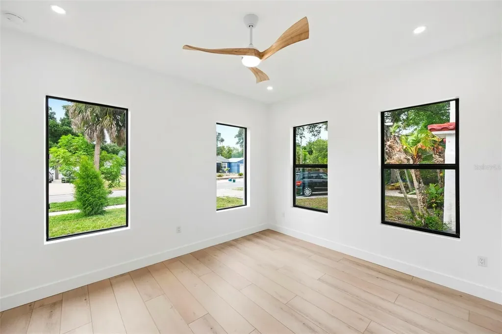 6325 11th Avenue S Gulfport FL 33707