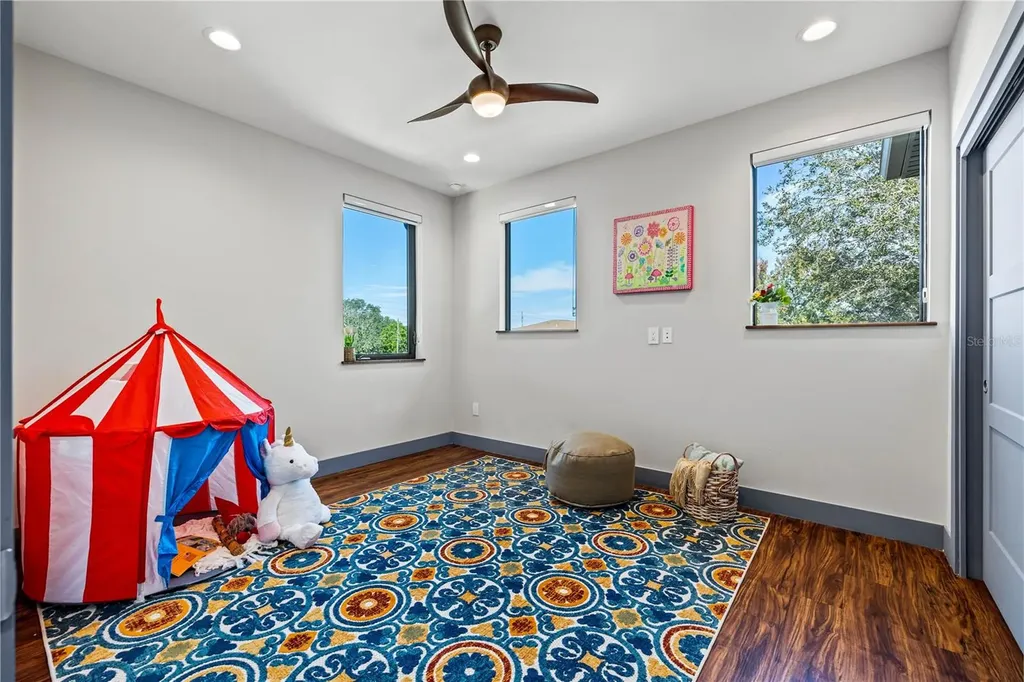 6325 11th Avenue S Gulfport FL 33707