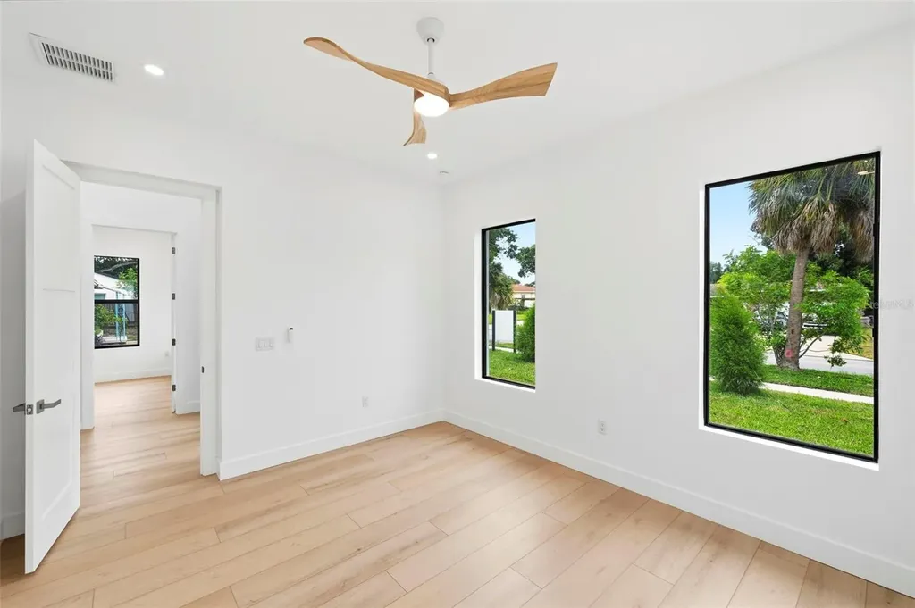 6325 11th Avenue S Gulfport FL 33707