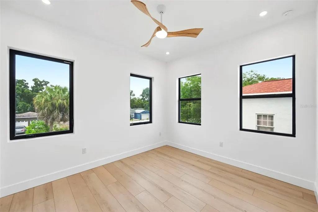 6325 11th Avenue S Gulfport FL 33707