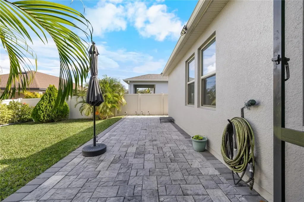 4007 Green Sabal Orlando FL 32824