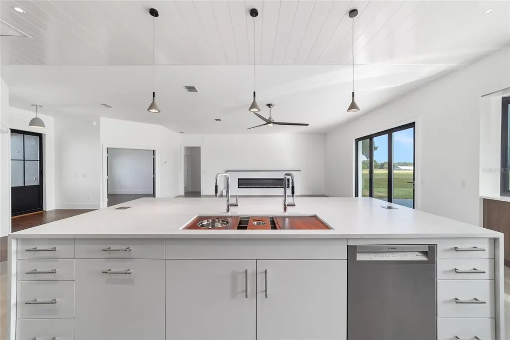 11407 N Magnolia Avenue Ocala FL 34475