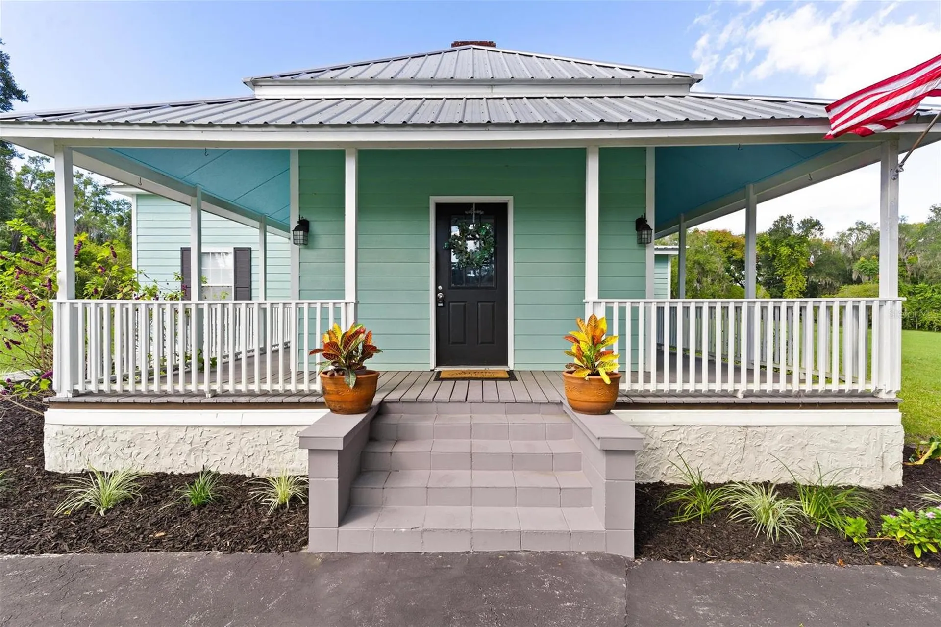 229 W Mcclendon Street Lady Lake FL 32159