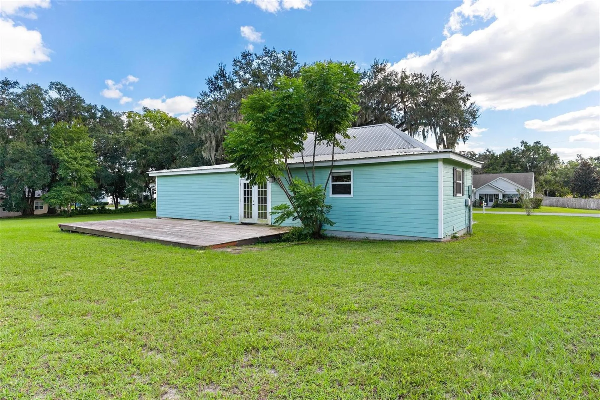 229 W Mcclendon Street Lady Lake FL 32159