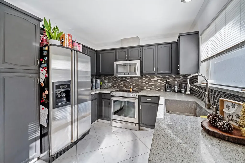 2649 Albion Avenue Orlando FL 32833