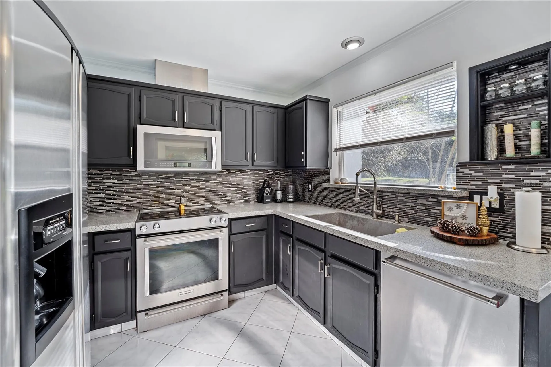 2649 Albion Avenue Orlando FL 32833