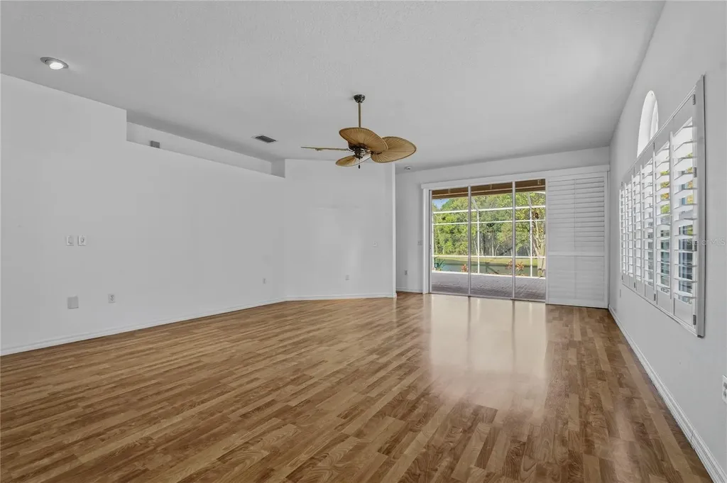 1160 Lindenwood Drive Tarpon Springs FL 34688