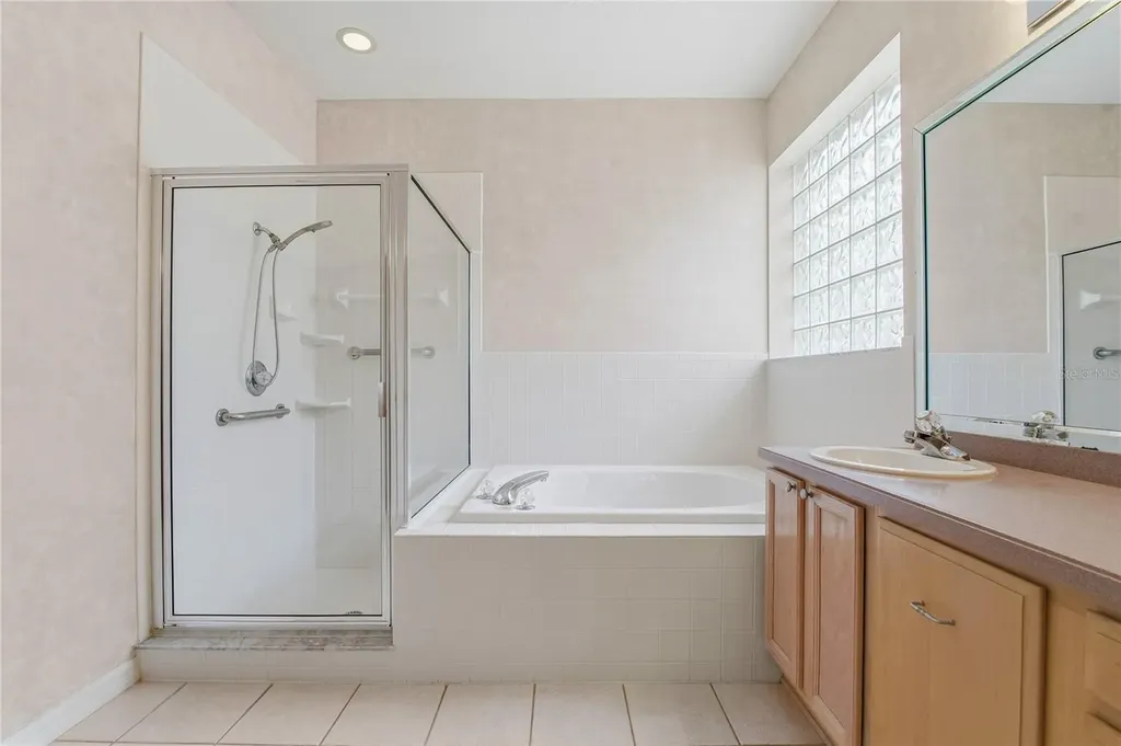 1160 Lindenwood Drive Tarpon Springs FL 34688