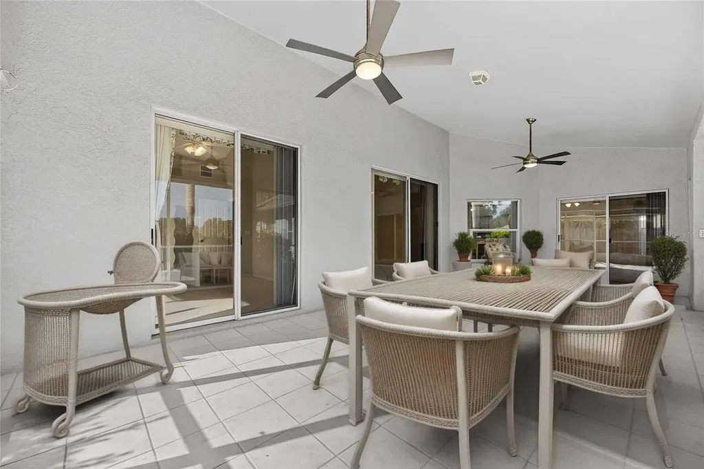 16604 Lake Heather Drive Tampa FL 33618
