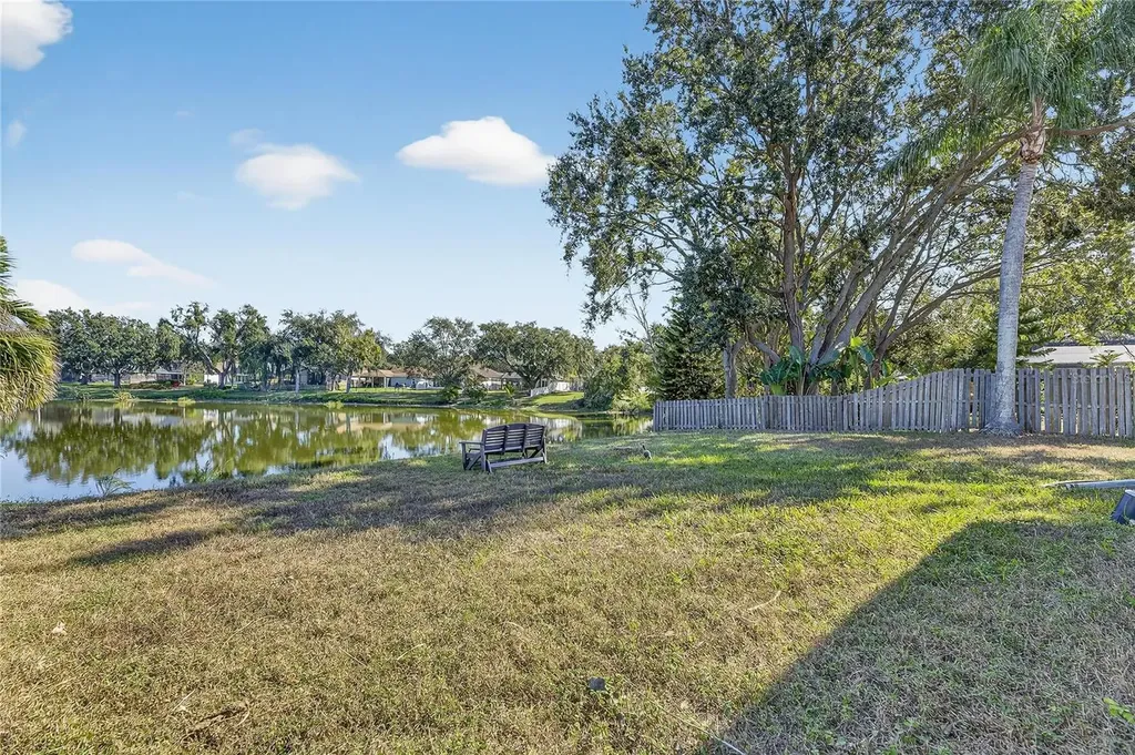 16604 Lake Heather Drive Tampa FL 33618