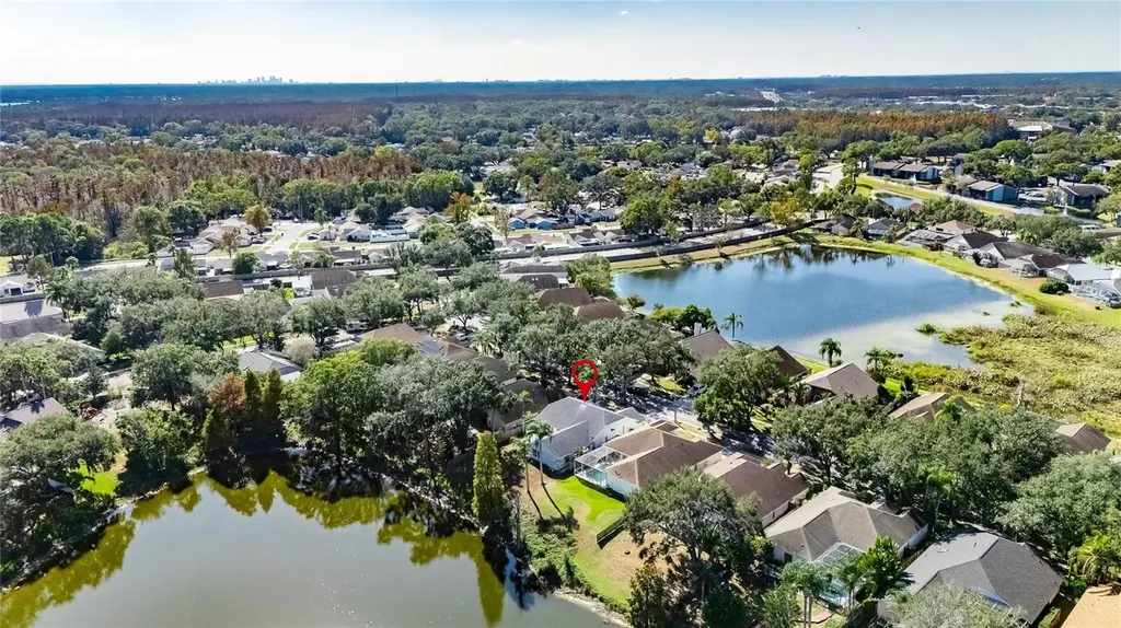 16604 Lake Heather Drive Tampa FL 33618