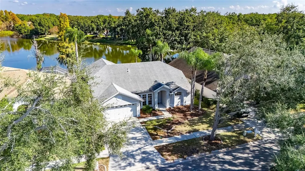 16604 Lake Heather Drive Tampa FL 33618