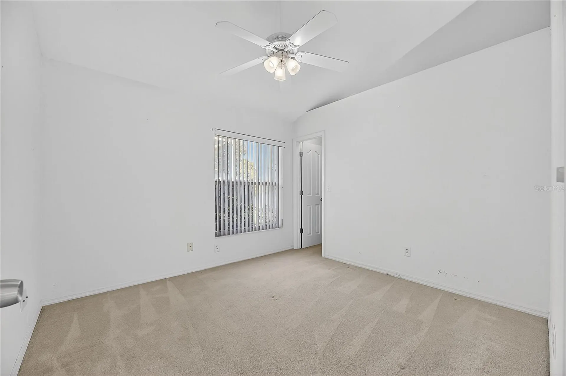 16604 Lake Heather Drive Tampa FL 33618