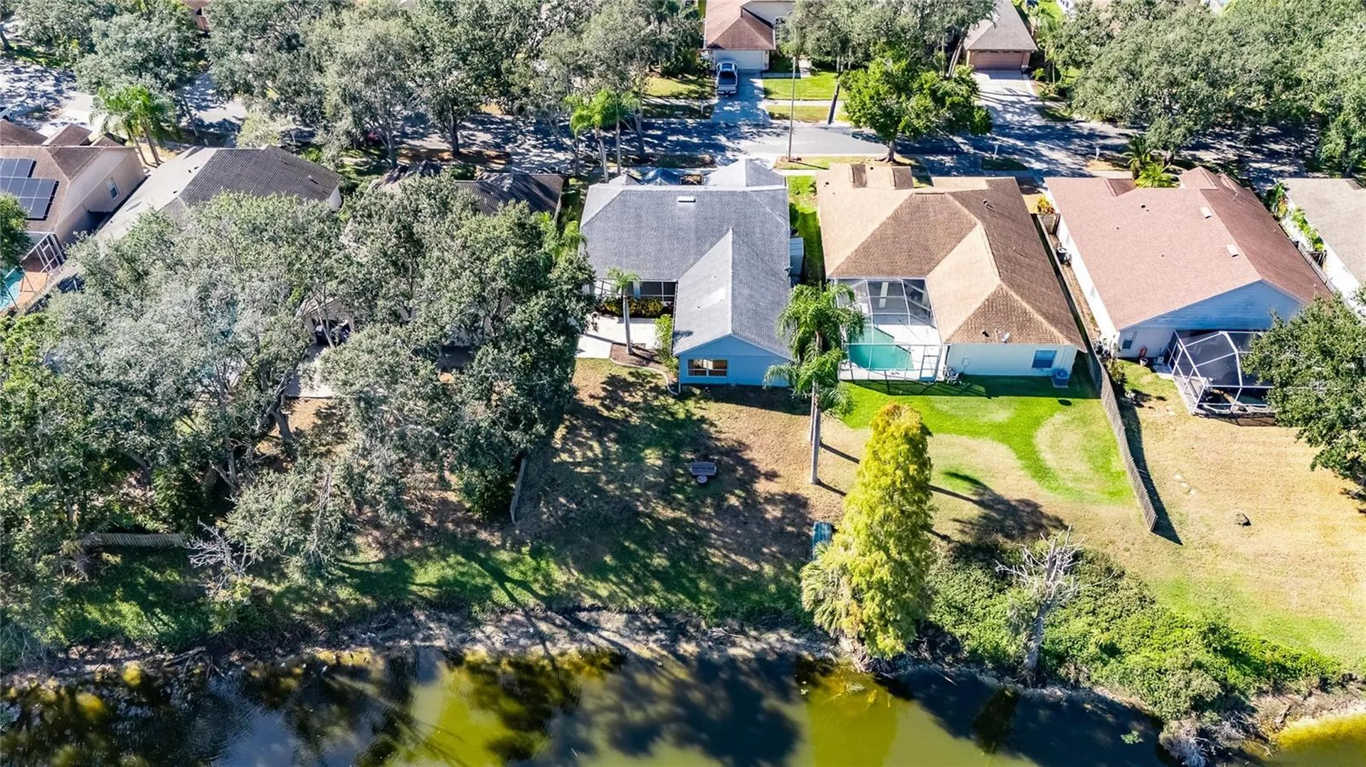16604 Lake Heather Drive Tampa FL 33618