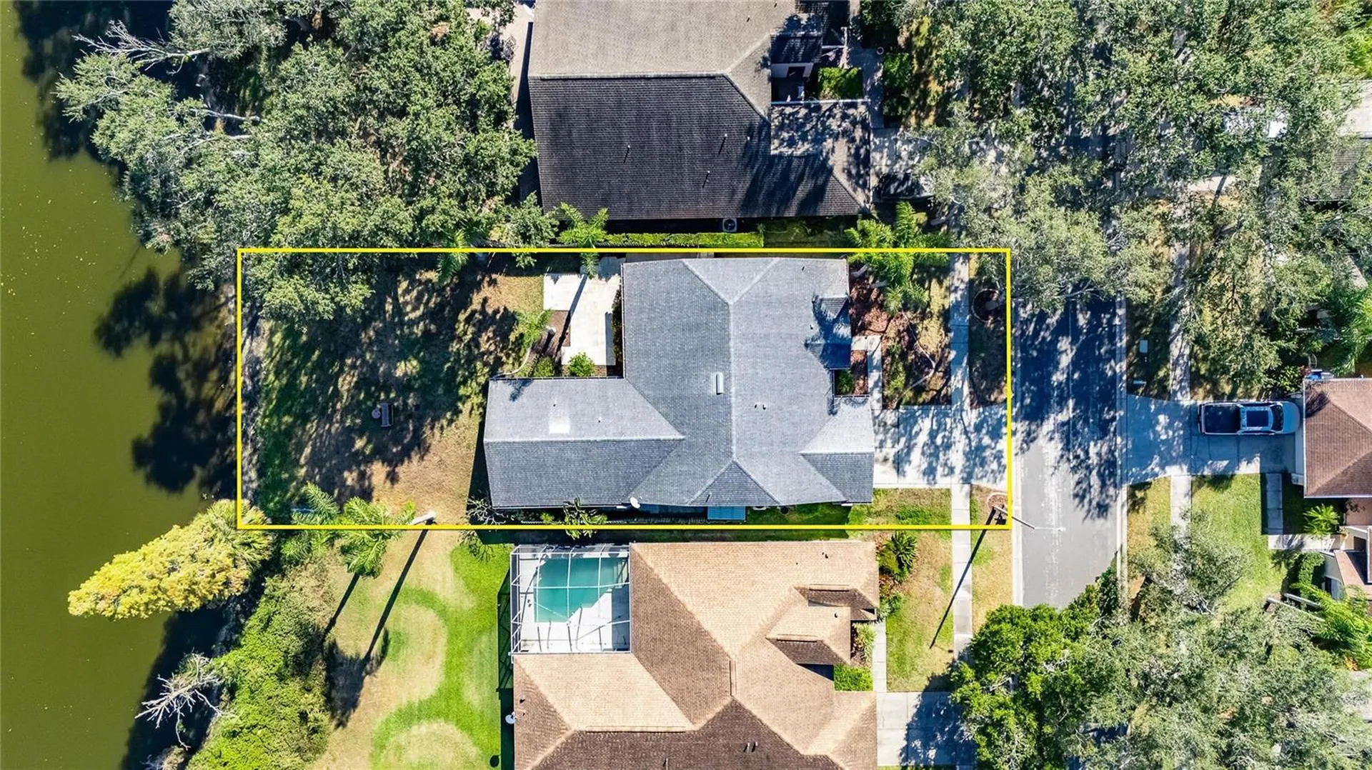 16604 Lake Heather Drive Tampa FL 33618