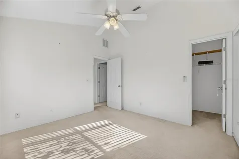 16604 Lake Heather Drive Tampa FL 33618